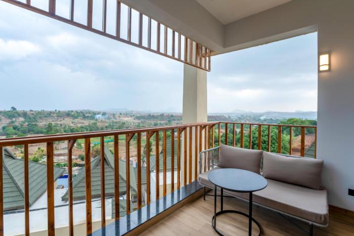 radisson resort hatgad saputara