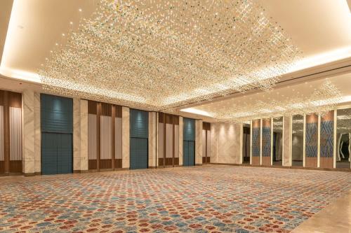 radisson resort hatgad saputara