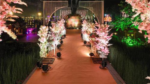 radisson resort hatgad saputara