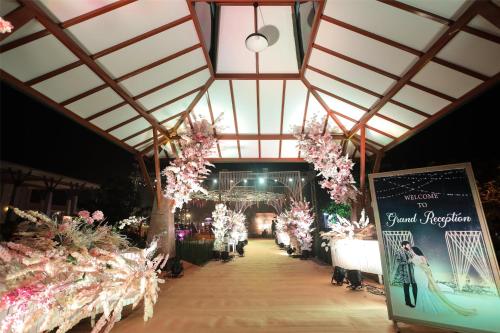 radisson resort hatgad saputara