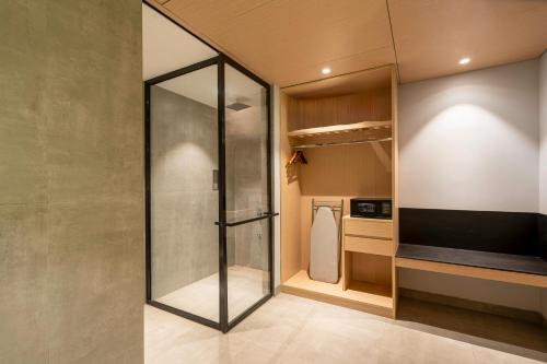 radisson resort hatgad saputara