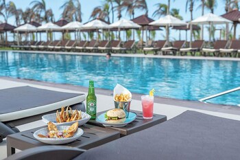 vila gale collection sunset cumbuco