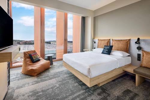 moxy luxembourg airport