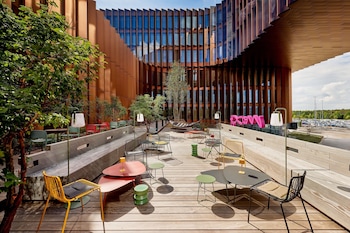 moxy luxembourg airport