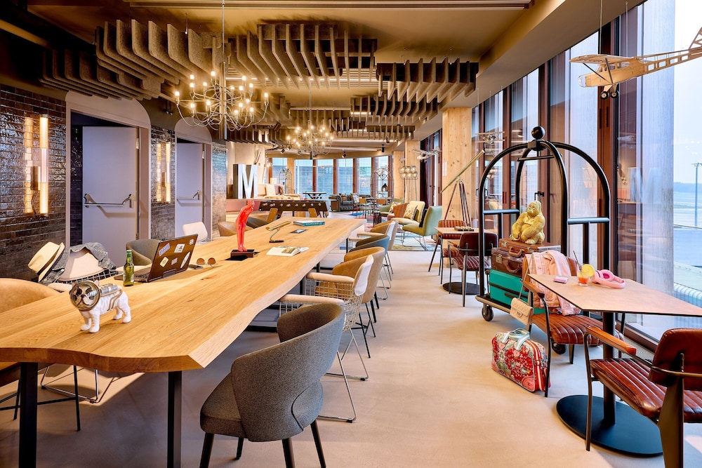 moxy luxembourg airport