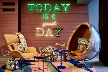 moxy luxembourg airport