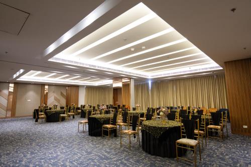 hometel alambagh lucknow