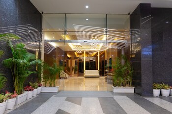 hometel alambagh lucknow