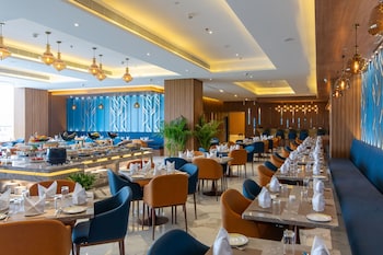 hometel alambagh lucknow