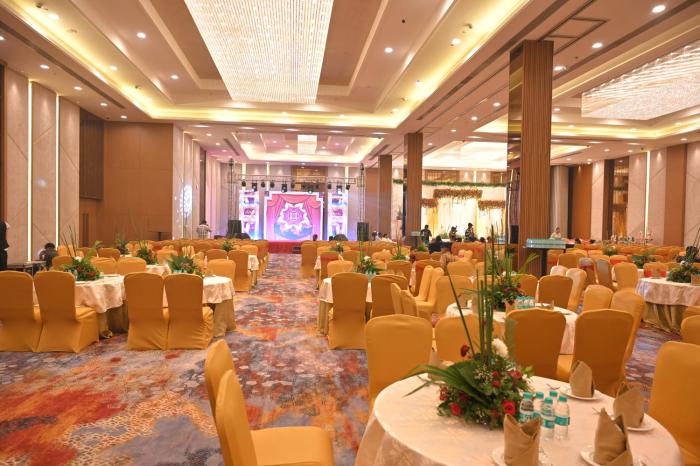 hometel alambagh lucknow