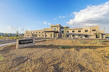 taawaki inn