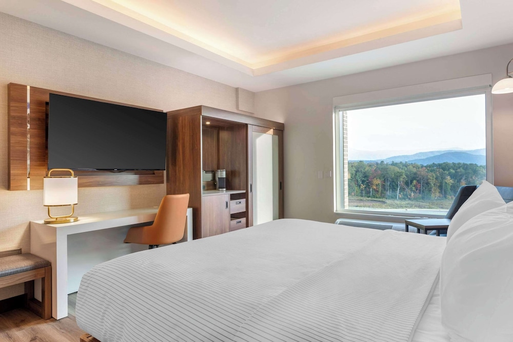 cambria hotel pigeon forge