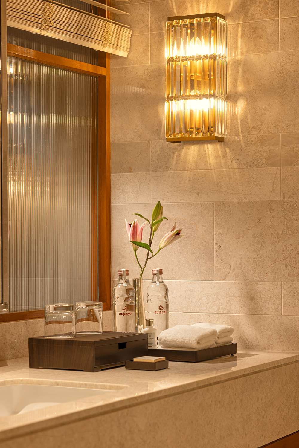 the leela hyderabad banjara hills