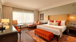 the leela hyderabad banjara hills