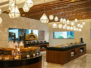 the leela hyderabad banjara hills