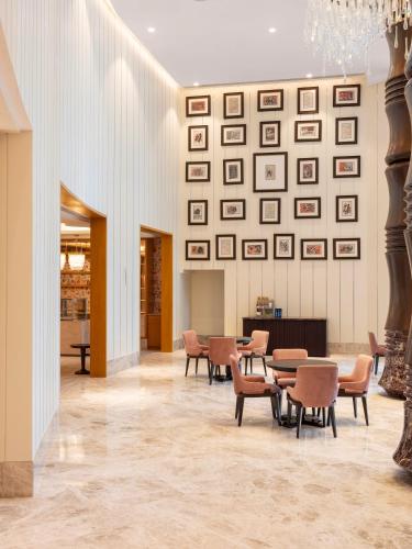 the leela hyderabad banjara hills