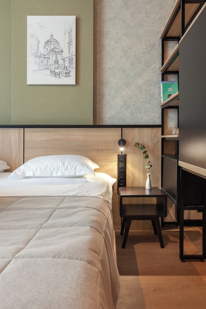 tulip residences lviv