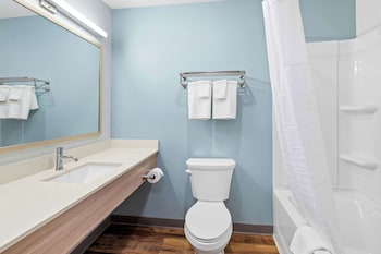 woodspring suites richmond airport