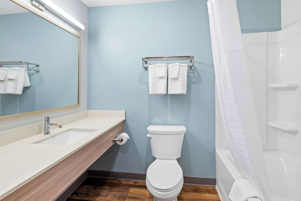 woodspring suites richmond airport