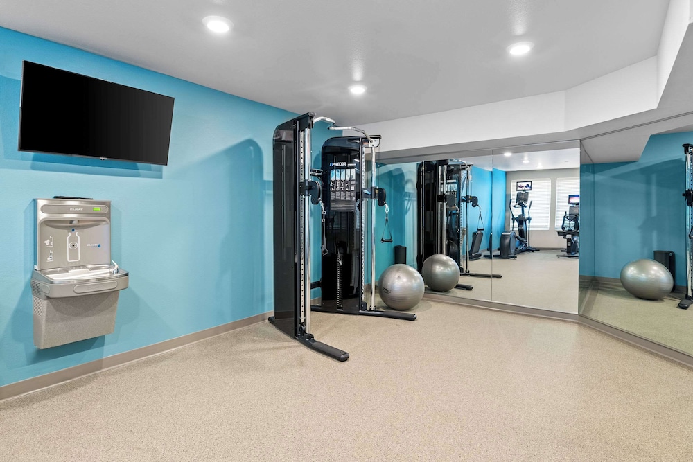 woodspring suites richmond airport