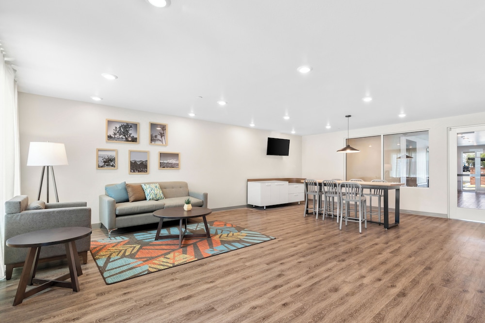 woodspring suites ceres modesto