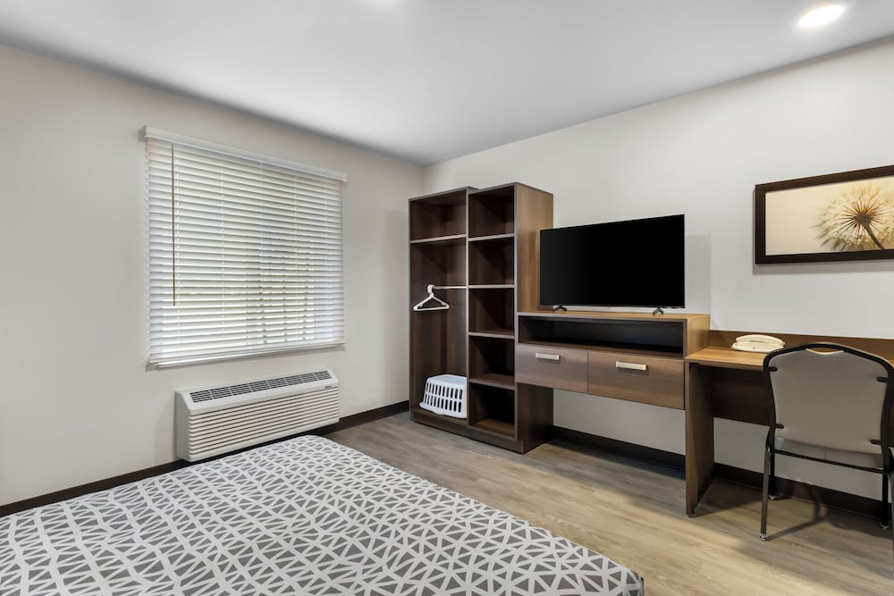 woodspring suites ceres modesto