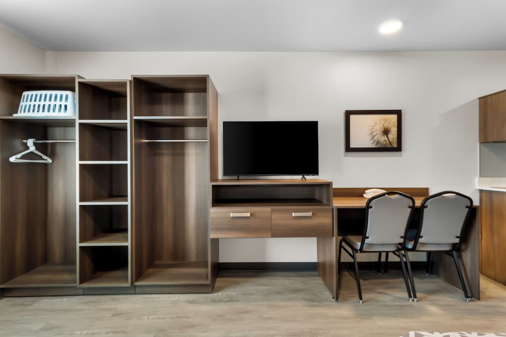 woodspring suites ceres modesto