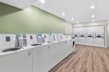 woodspring suites ceres modesto