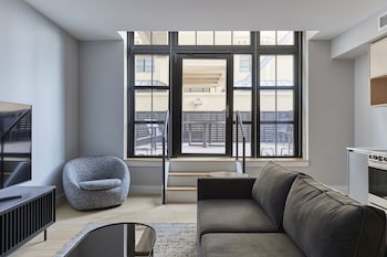 Riversuites At The Battery,1325 Beach St,3 star