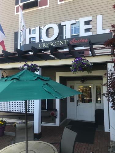 crescent suites hotel