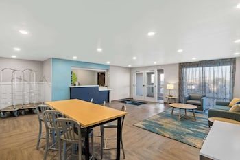 Woodspring Suites Centennial - Denver Tech Center,6843 S Potomac Street,3 star