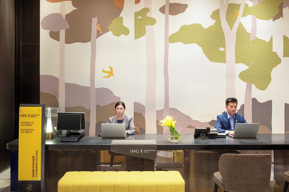 voco suites shanghai hongqiao cbd by ihg