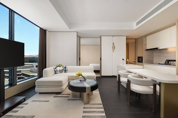 voco suites shanghai hongqiao cbd by ihg