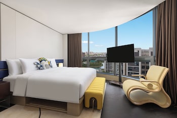 voco suites shanghai hongqiao cbd by ihg