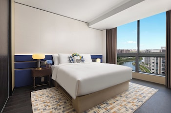 voco suites shanghai hongqiao cbd by ihg