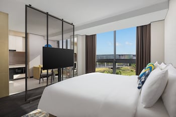 voco suites shanghai hongqiao cbd by ihg