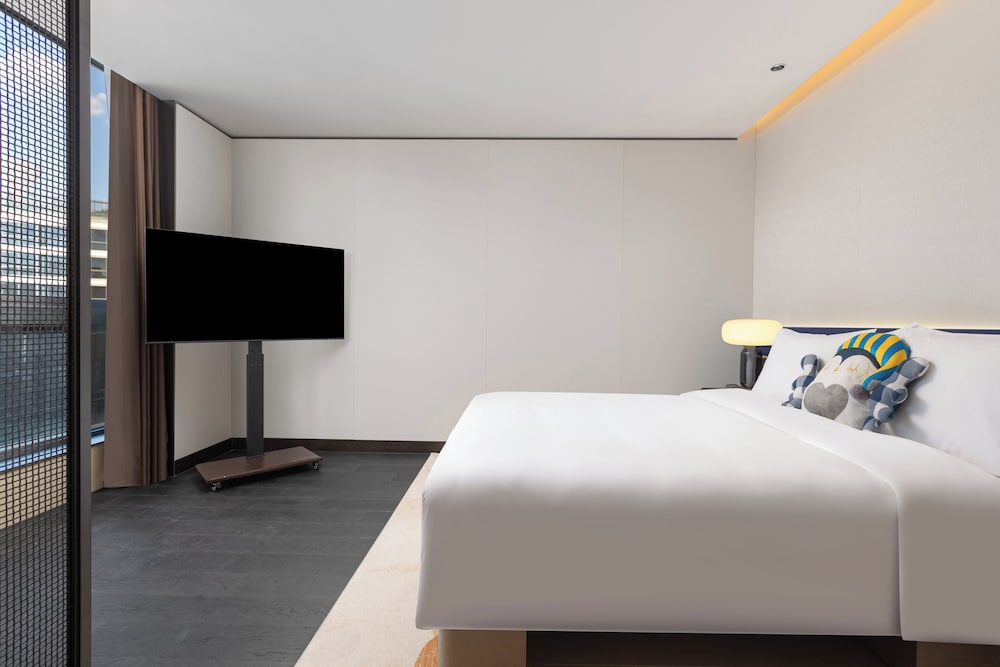 voco suites shanghai hongqiao cbd by ihg