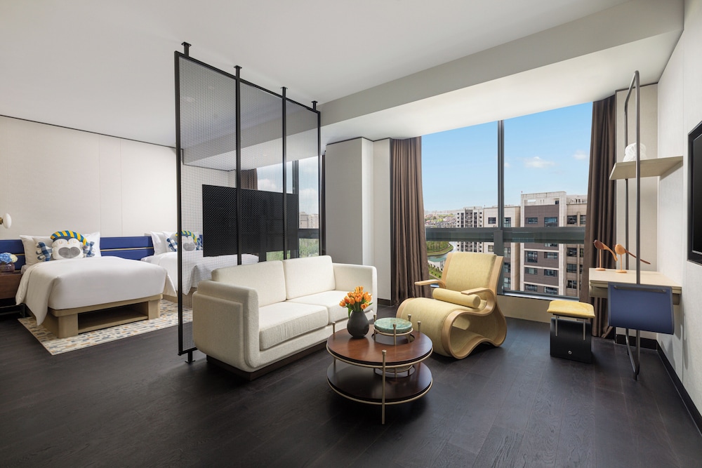 voco suites shanghai hongqiao cbd by ihg