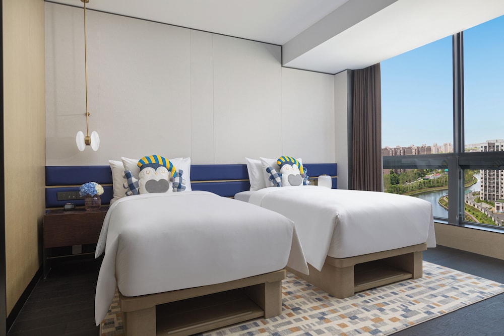 voco suites shanghai hongqiao cbd by ihg
