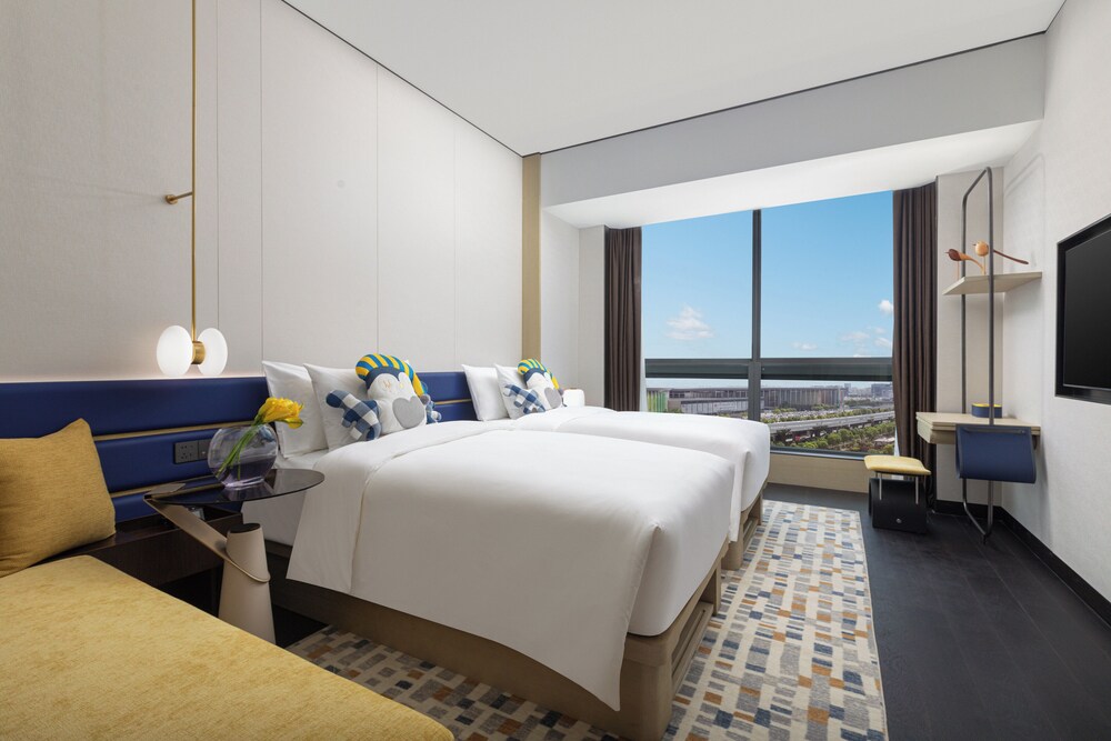 voco suites shanghai hongqiao cbd by ihg