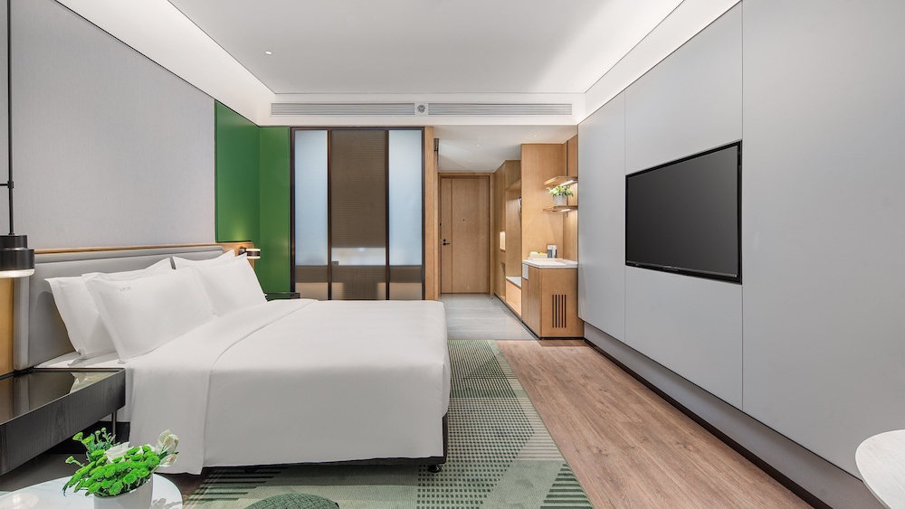 holiday inn wuhan houguan lake by ihg