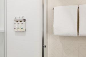 holiday inn express savannah gateway