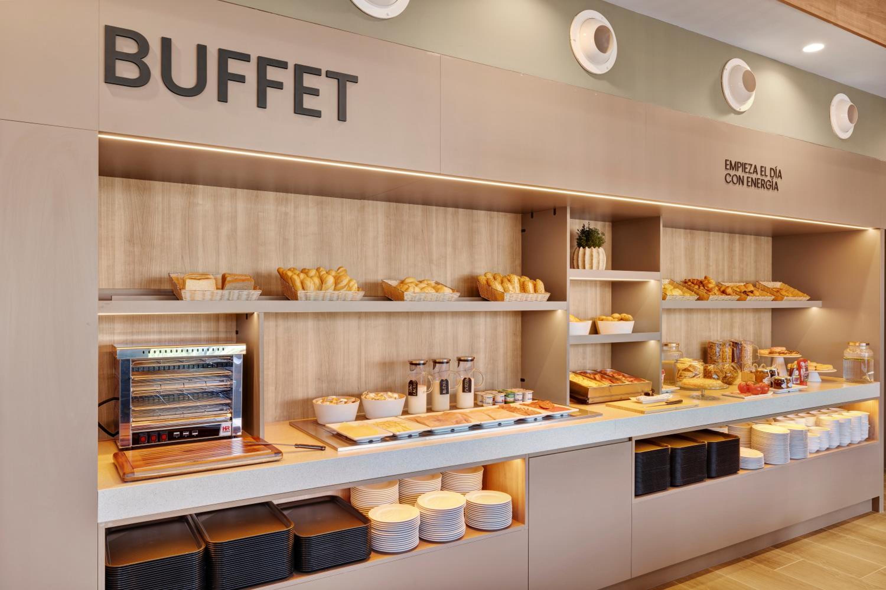 bandb hotel madrid fuenlabrada retail park