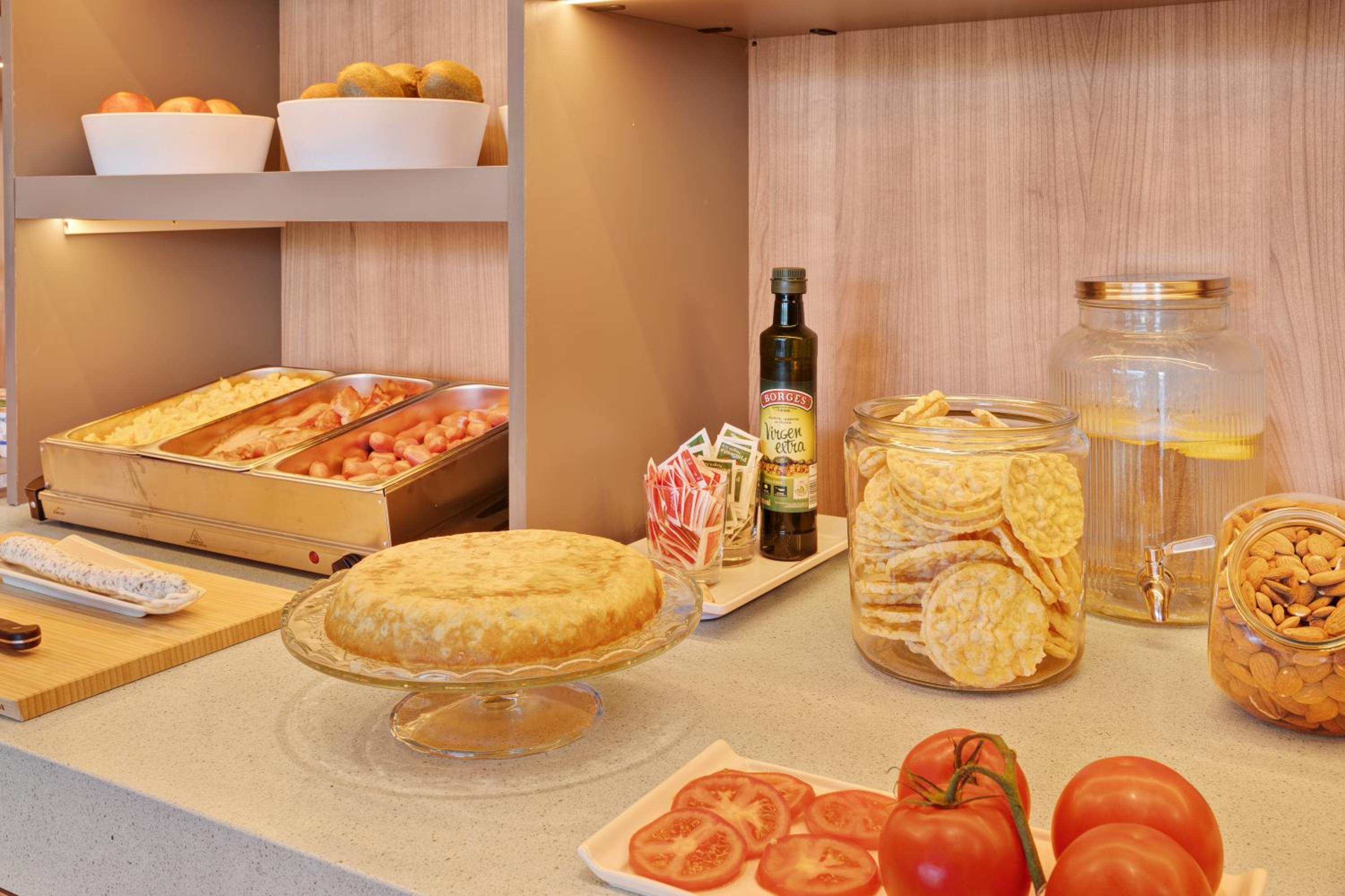 bandb hotel madrid fuenlabrada retail park