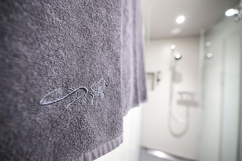 revier mountain lodge saas fee
