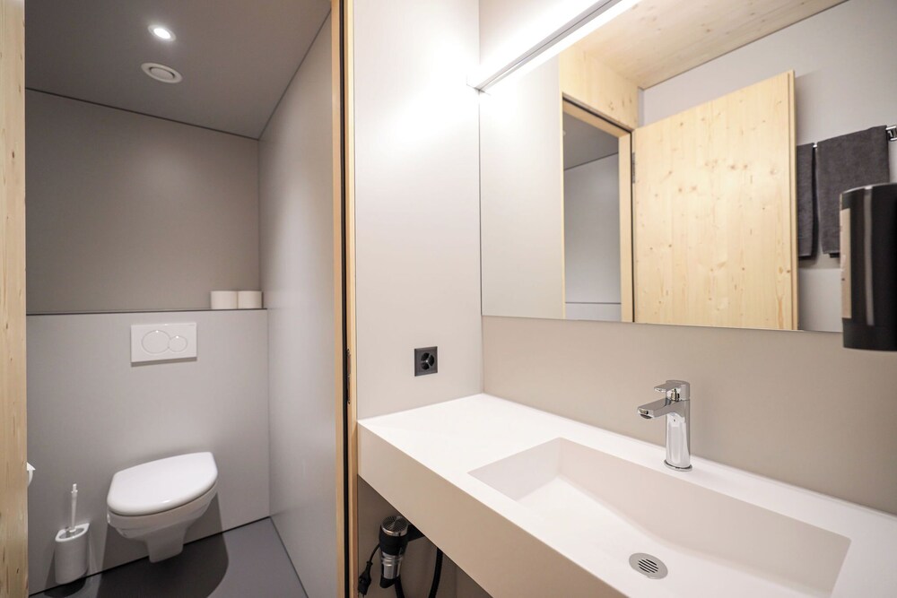 revier mountain lodge saas fee