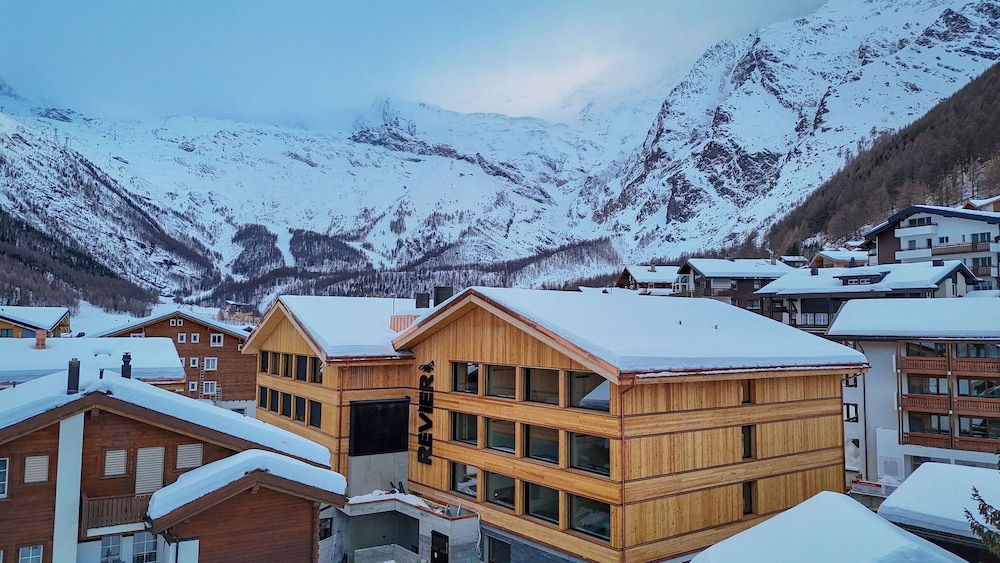 revier mountain lodge saas fee