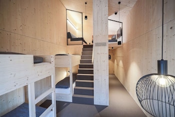 revier mountain lodge saas fee