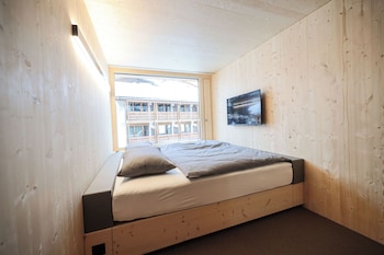 revier mountain lodge saas fee