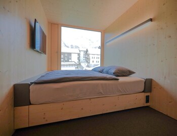 revier mountain lodge saas fee